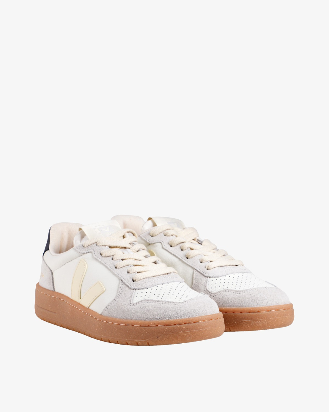 VEJA Patike VE3320942A410 V-82 LEATHER PURE_CALCAIRE_BLACK,/JZ2 — foto 2
