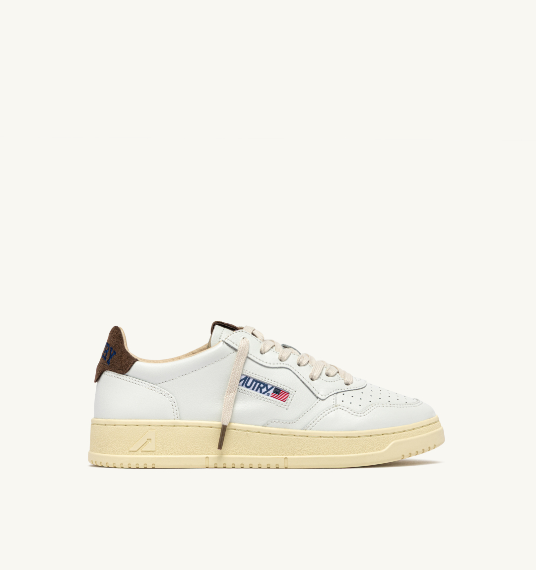 AUTRY INTERNATIONAL SRL Patike MEDALIST LOW MAN HJ03 LEATHER/SUEDE/LOGO WHITE/CHOCOLATE CHIP/JZ26 — glavna fotografija