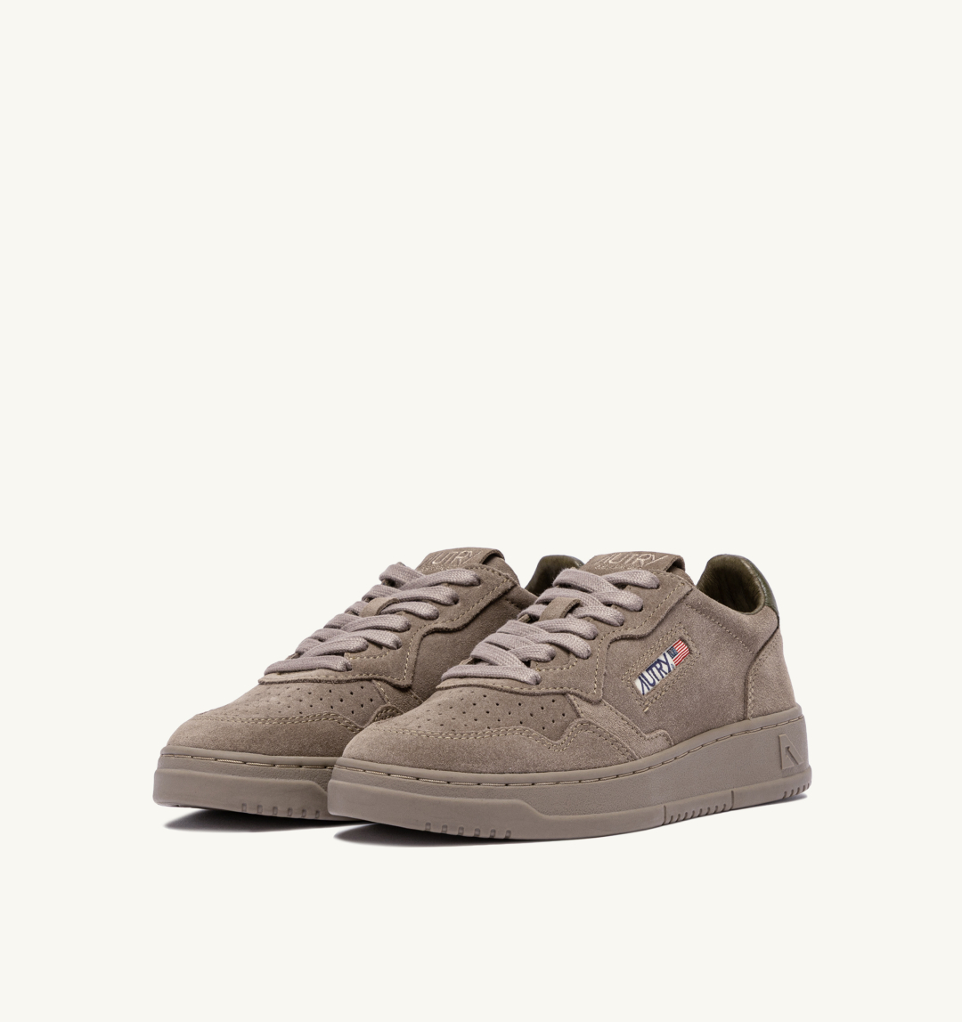AUTRY INTERNATIONAL SRL Patike MEDALIST LOW WOM OH03 SUEDE/LEATHER ANTILOPE/MILITARY/JZ26 — foto 2