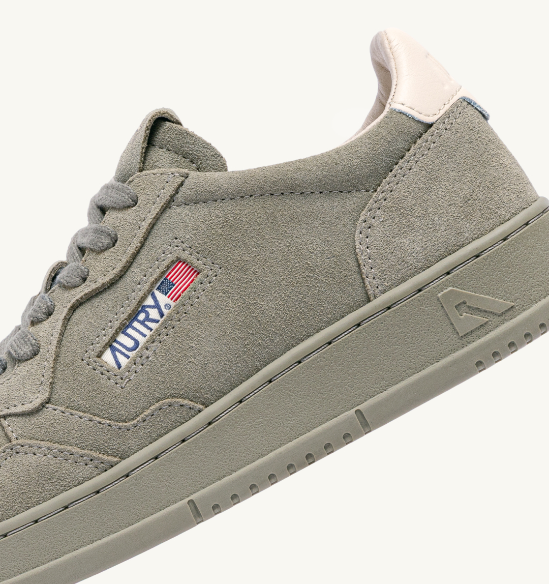 AUTRY INTERNATIONAL SRL Patike MEDALIST LOW MAN OH05 SUEDE/LEATHER SILVER SAGE/IVORY/JZ26 — foto 6