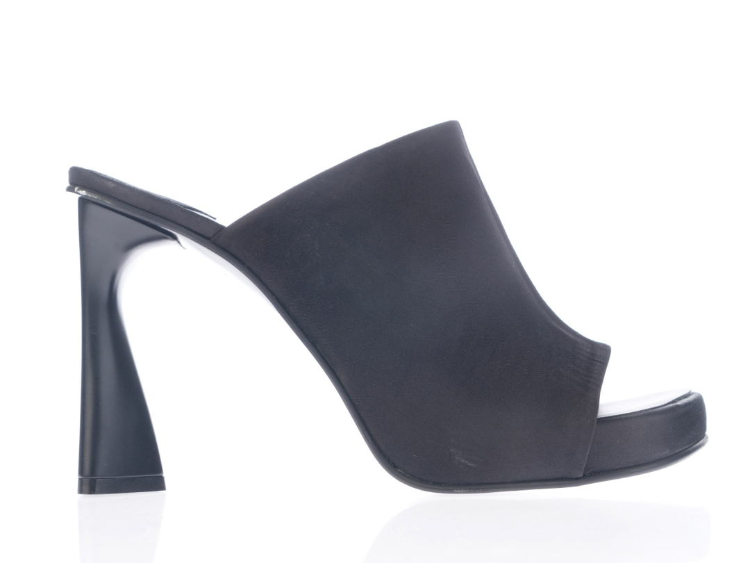 STELLA MCCARTNEY Papuče 810328/PL24  BLACK — glavna fotografija