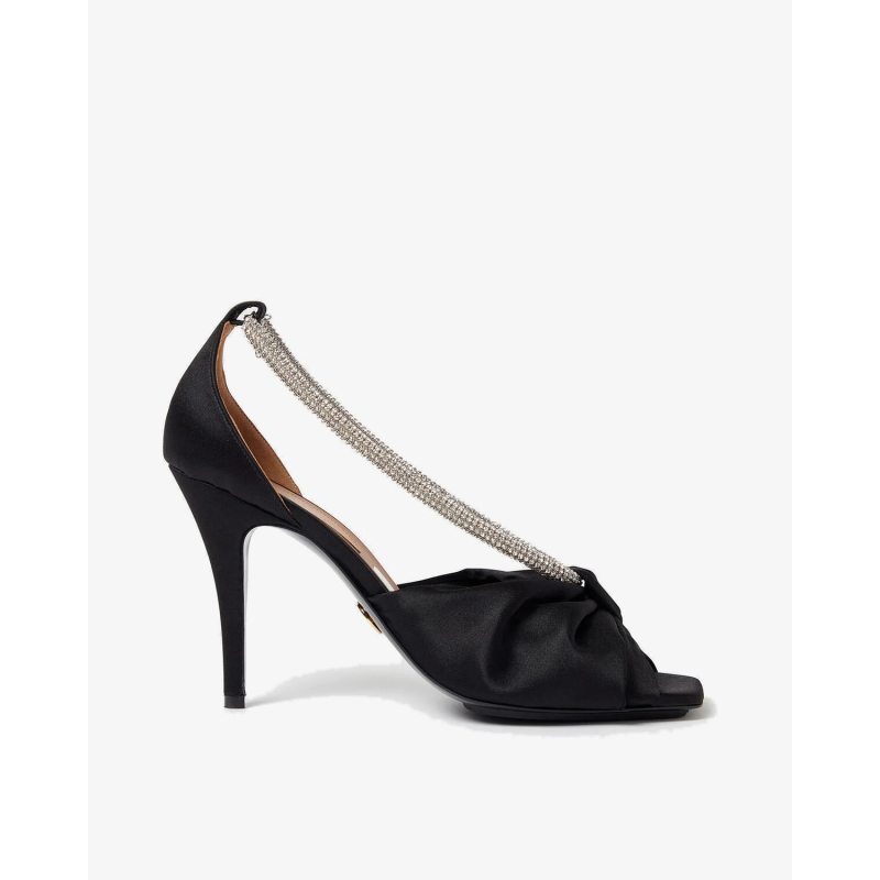 STELLA MCCARTNEY Sandale 810727-AF0310  KNOTTED SANDAL 83 SATIN WITH CRYSTALS BLACK/JZ26