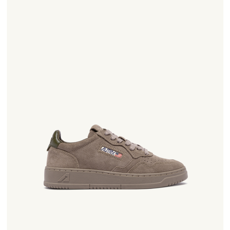 AUTRY INTERNATIONAL SRL Patike MEDALIST LOW MAN OH03 SUEDE/LEATHER ANTILOPE/MILITARY/JZ26