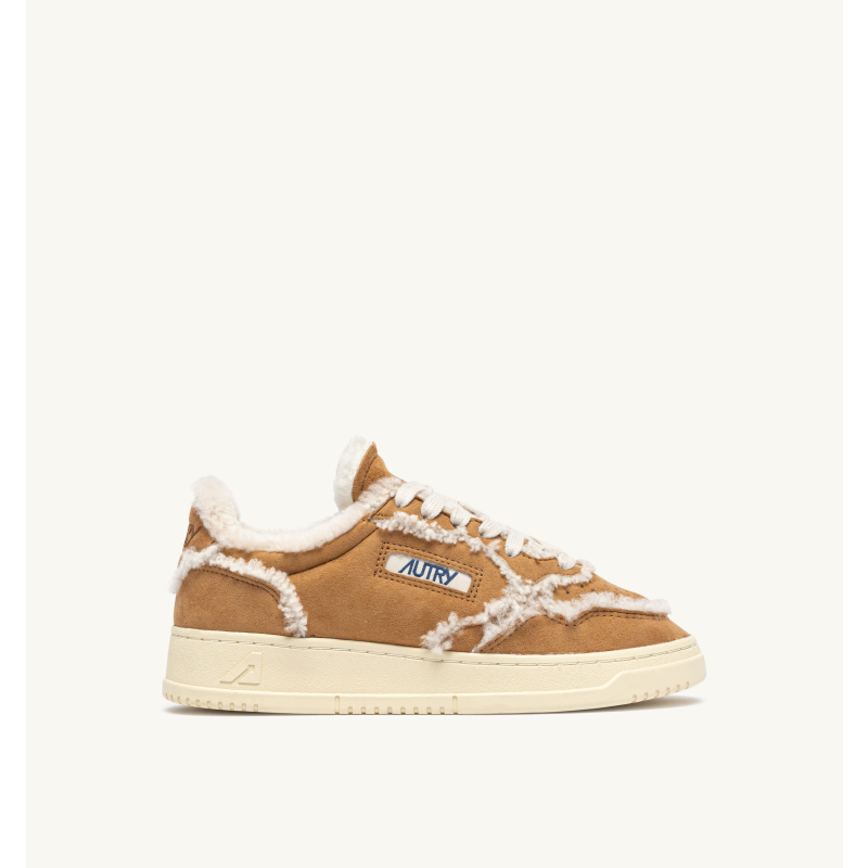 AUTRY INTERNATIONAL SRL Patike MEDALIST LOW WOM GX01 SUEDE/SHEARLING COGNAC/JZ2