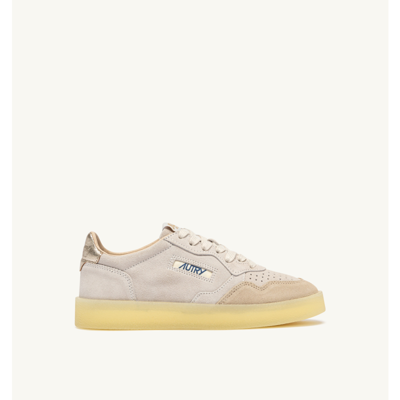 AUTRY INTERNATIONAL SRL Patike MEDALIST LOW WOM HQ02 SUEDE/ LEATHER/CREPE WHITE/PLATINUM/JZ26