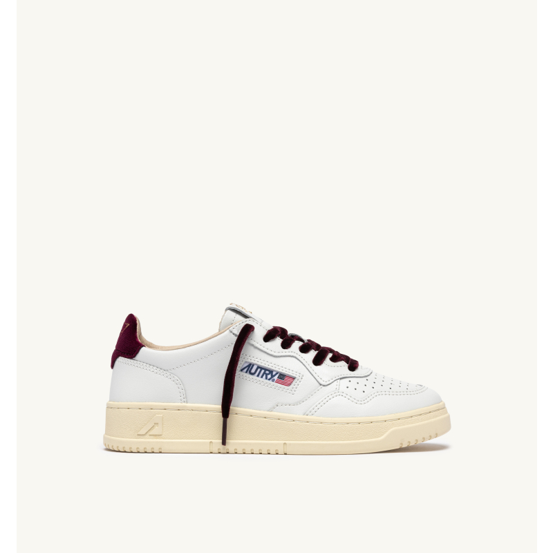 AUTRY INTERNATIONAL SRL Patike MEDALIST LOW WOM VZ01 LEATHER/VELVET/LOGO WHITE/FIG/JZ2